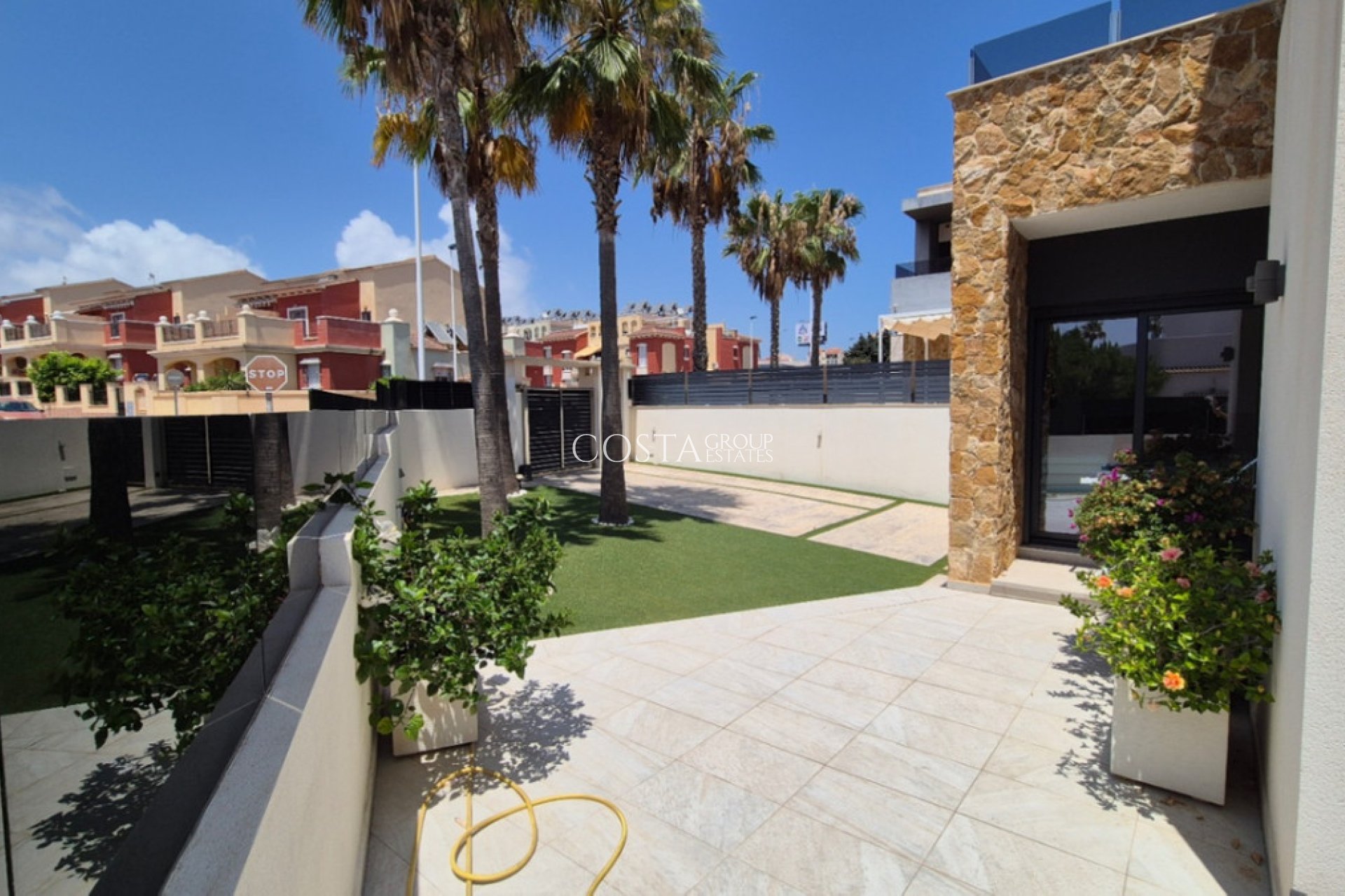 Wiederverkauf - Villa -
Torrevieja - Torrevieja Centro