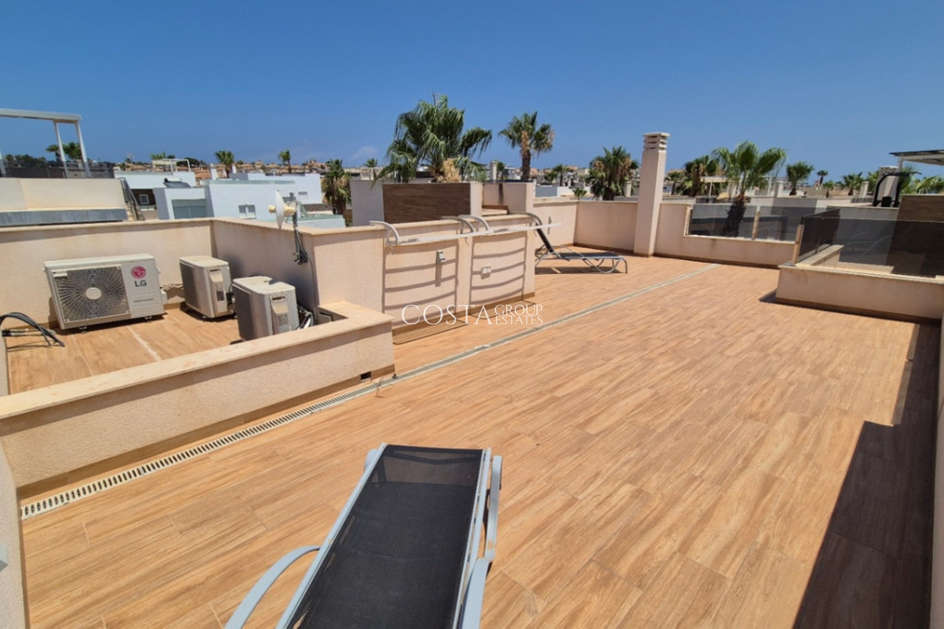 Wiederverkauf - Villa -
Torrevieja - Torrevieja Centro