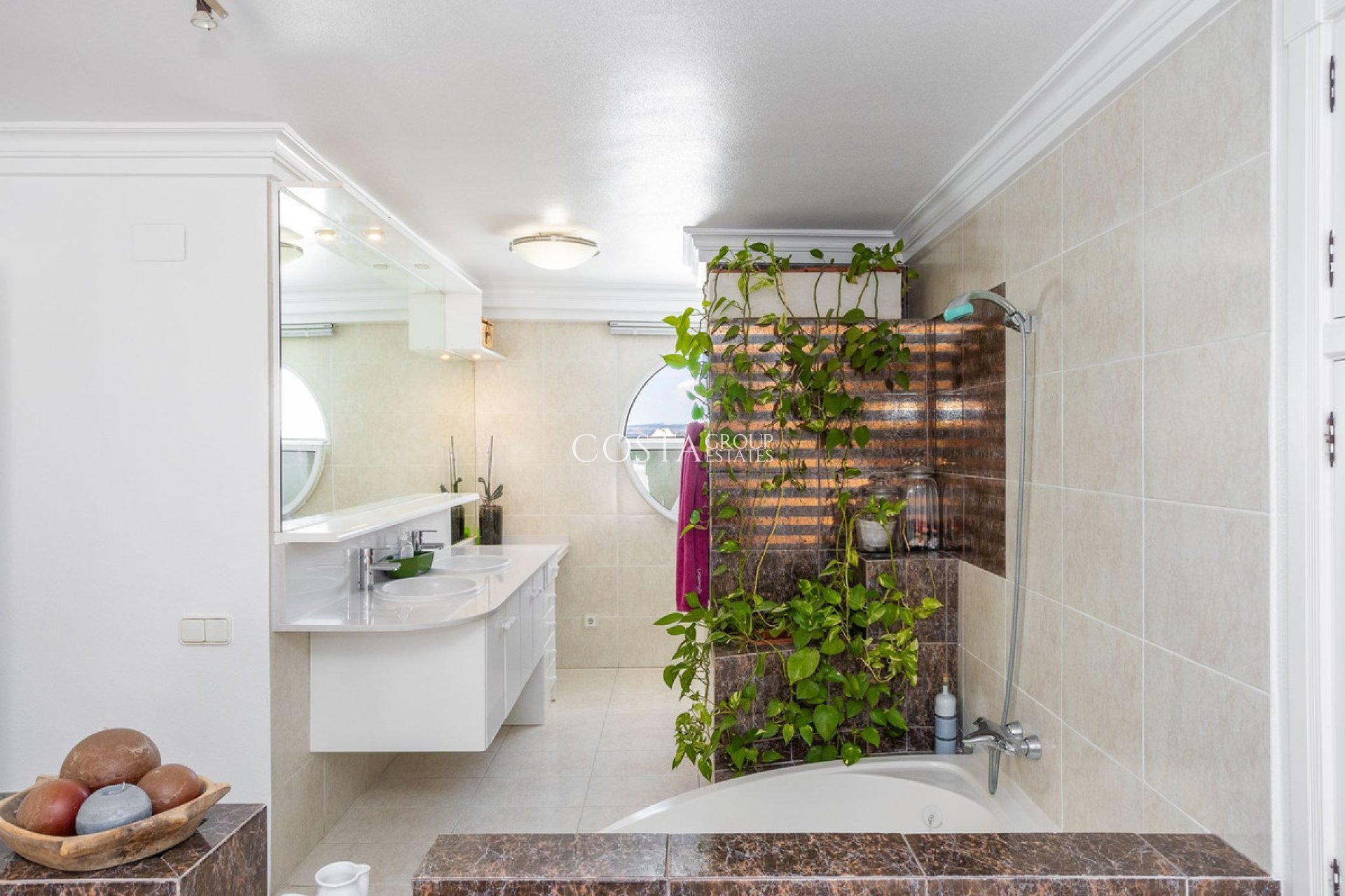 Wiederverkauf - Villa -
Torrevieja - Torrevieja Centro