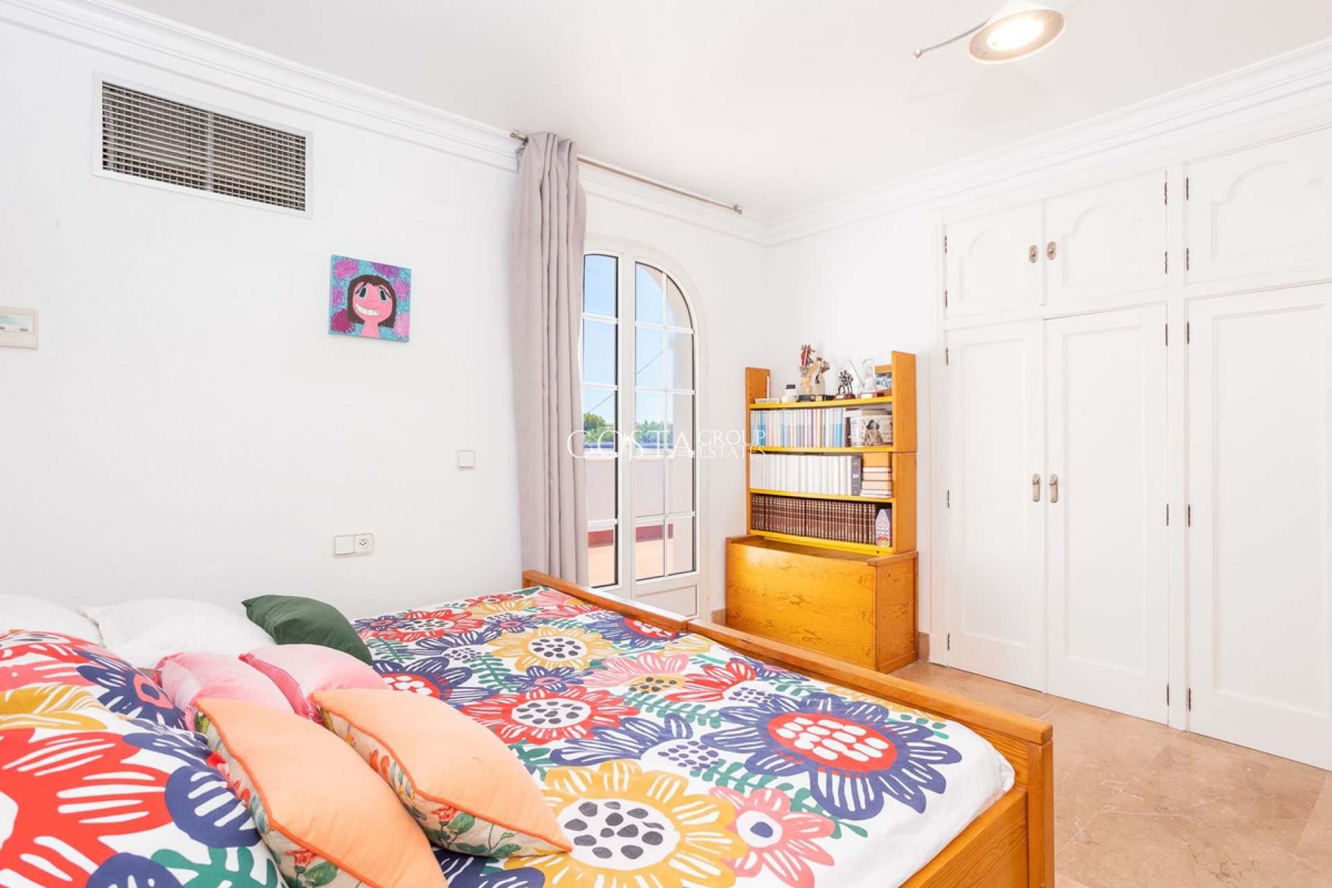 Wiederverkauf - Villa -
Torrevieja - Torrevieja Centro