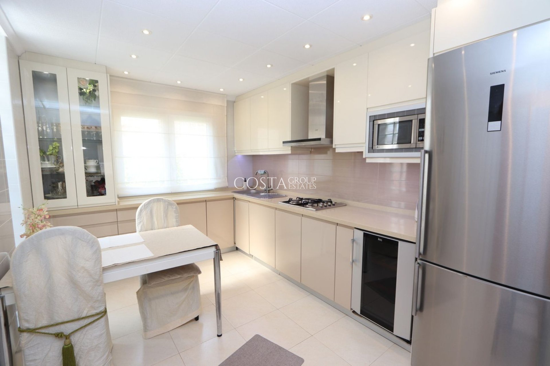 Wiederverkauf - Villa -
Torrevieja - Torrevieja Centro