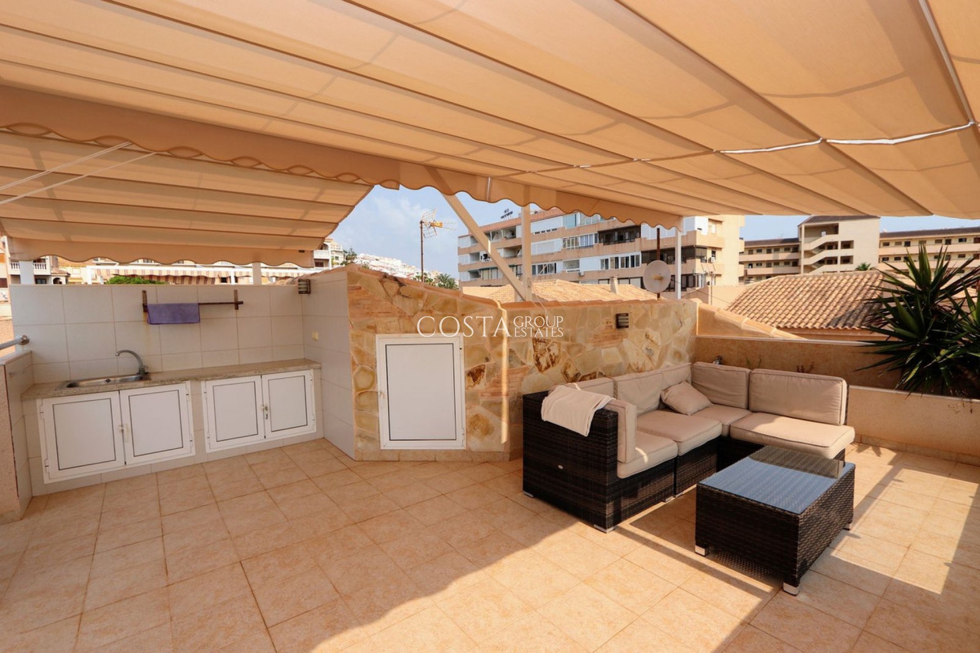 Wiederverkauf - Villa -
Torrevieja - Torrevieja Centro