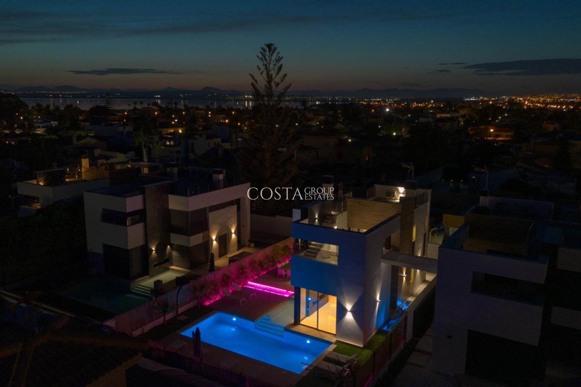 Wiederverkauf - Villa -
Torrevieja