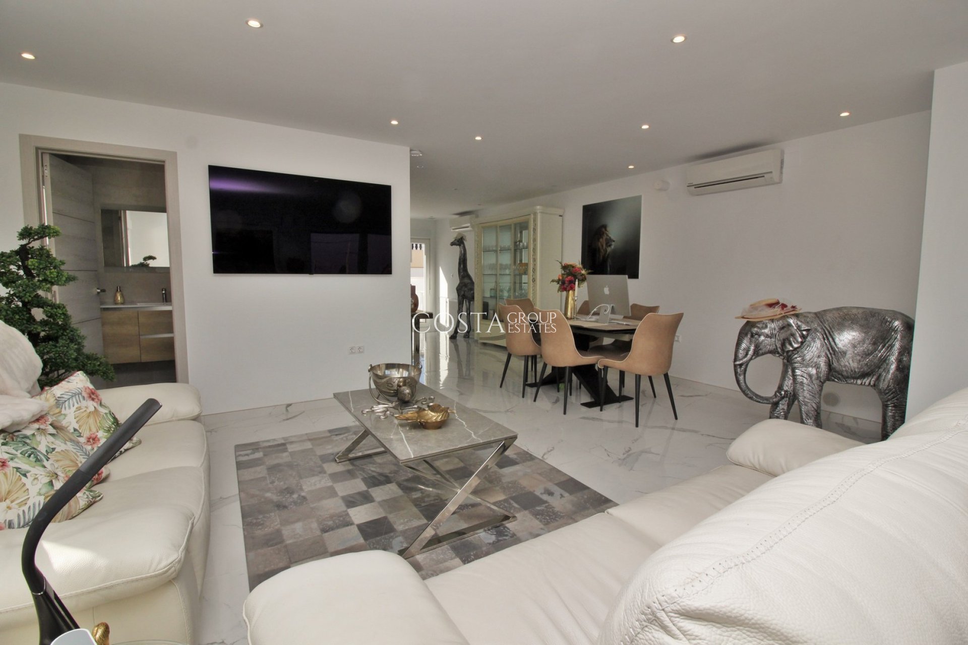 Wiederverkauf - Villa -
Villamartín