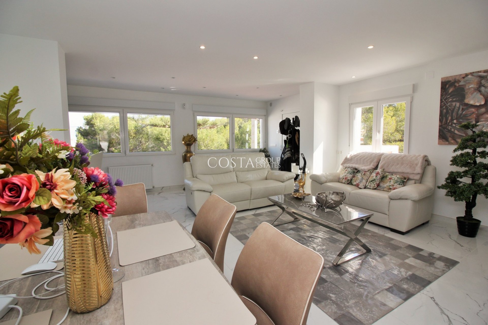 Wiederverkauf - Villa -
Villamartín