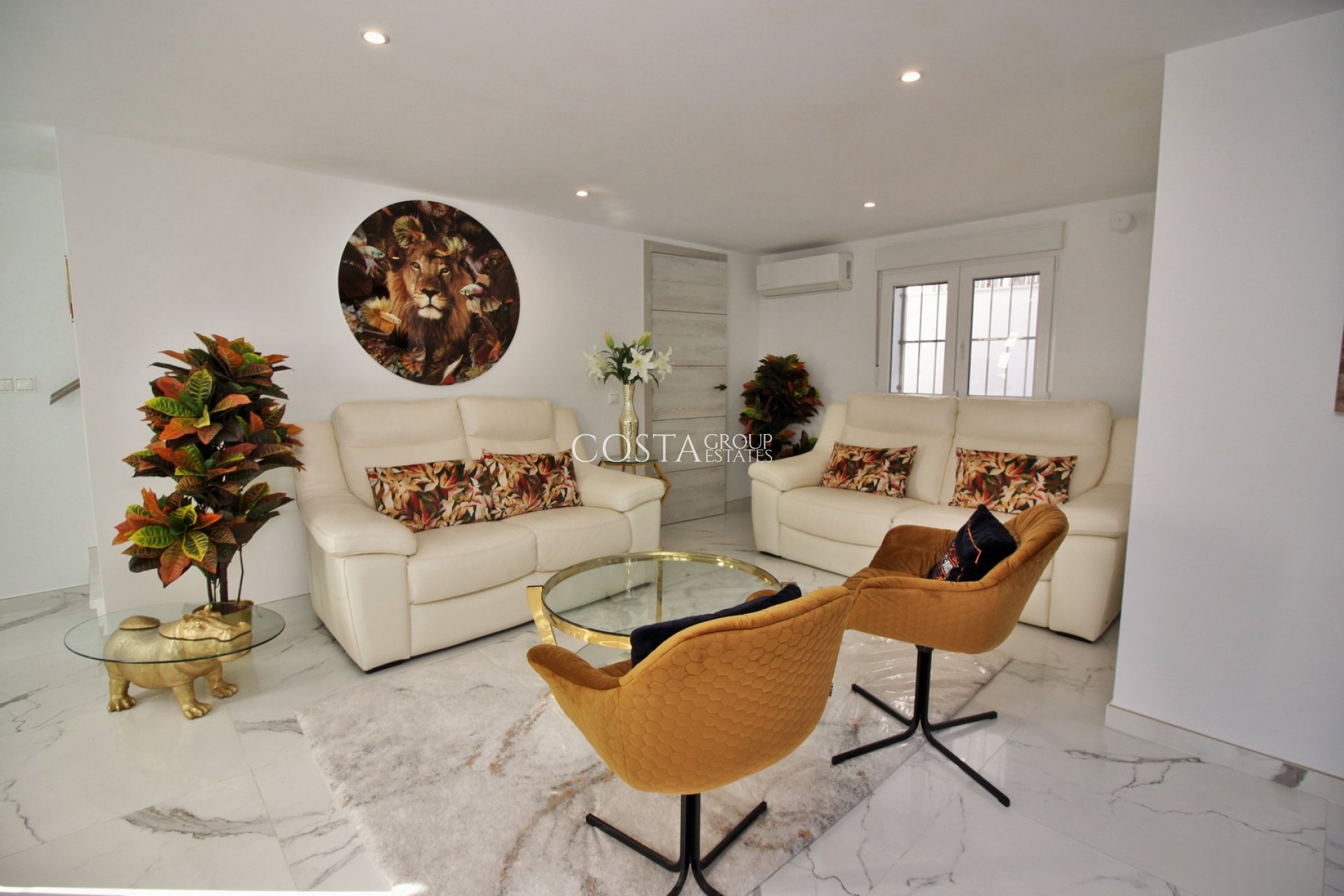 Wiederverkauf - Villa -
Villamartín