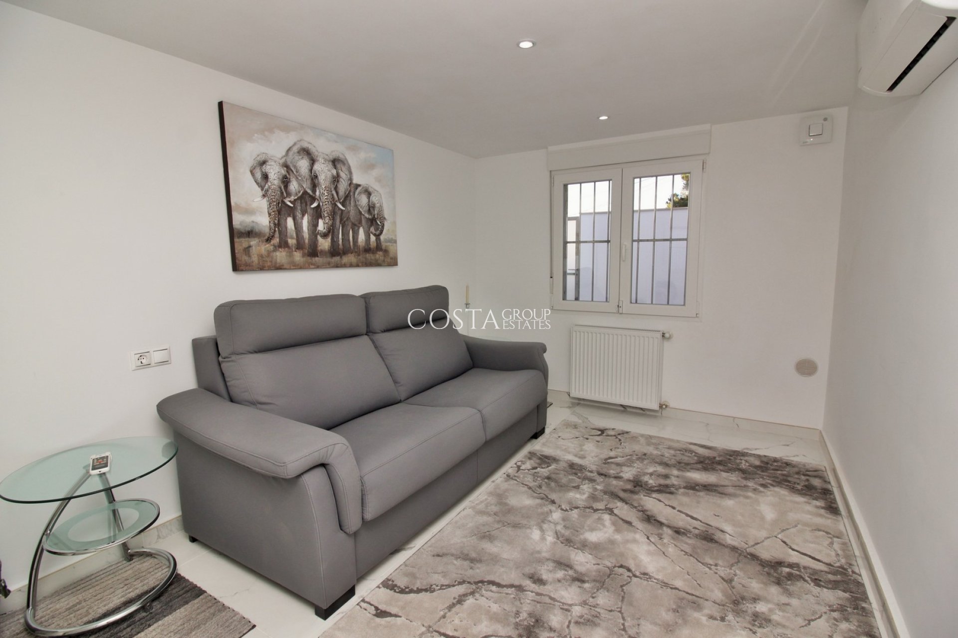 Wiederverkauf - Villa -
Villamartín