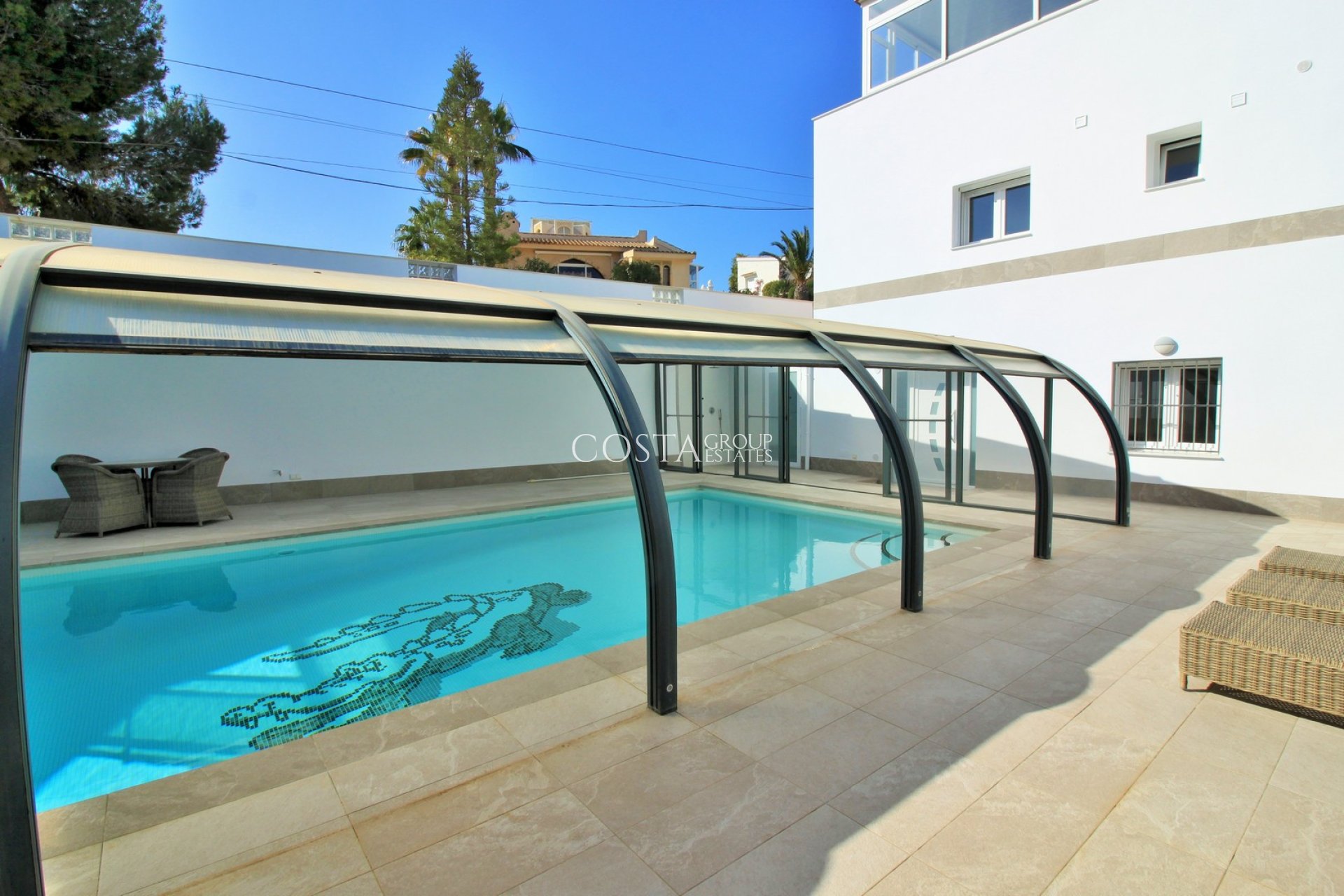 Wiederverkauf - Villa -
Villamartín