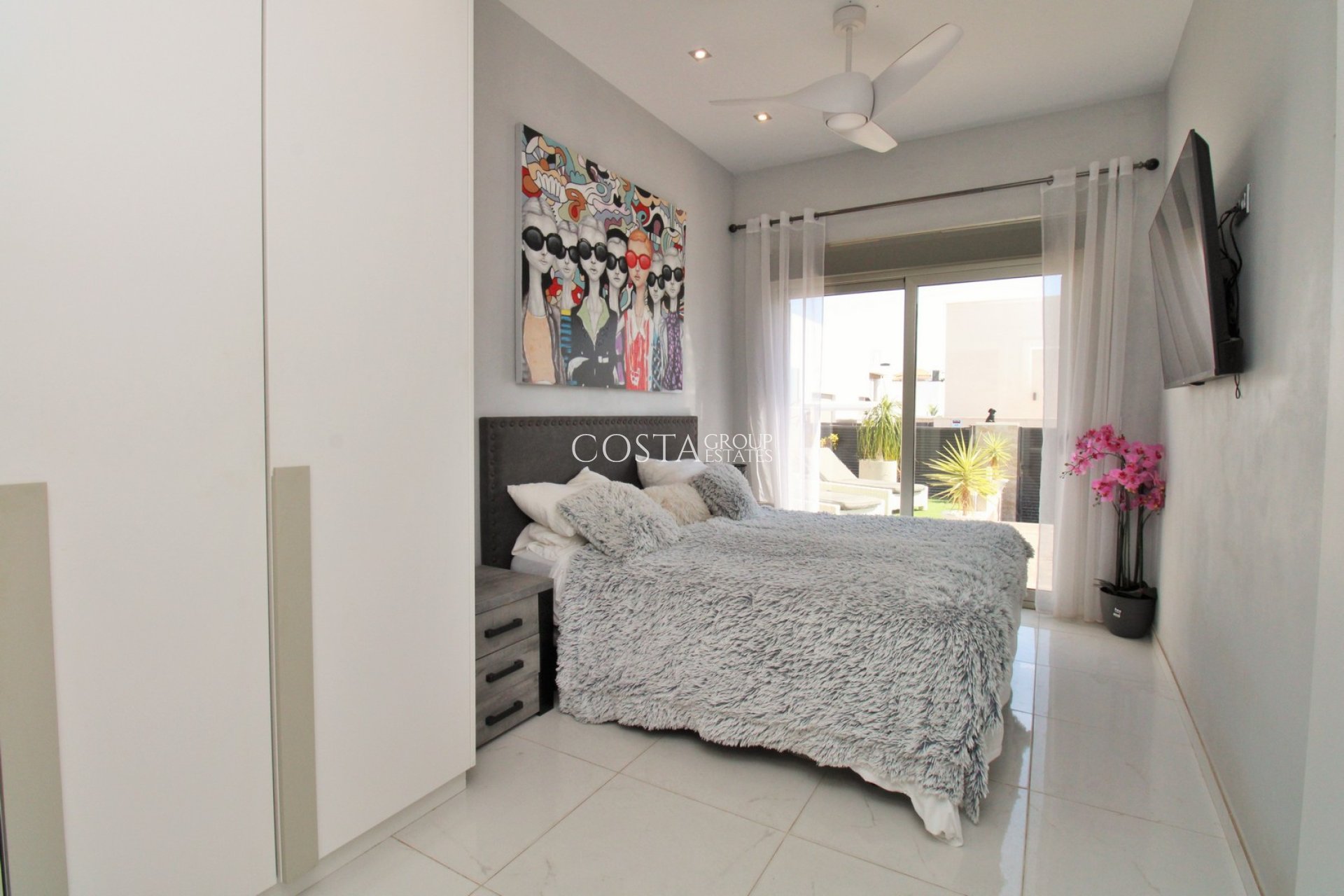 Wiederverkauf - Villa -
Villamartín