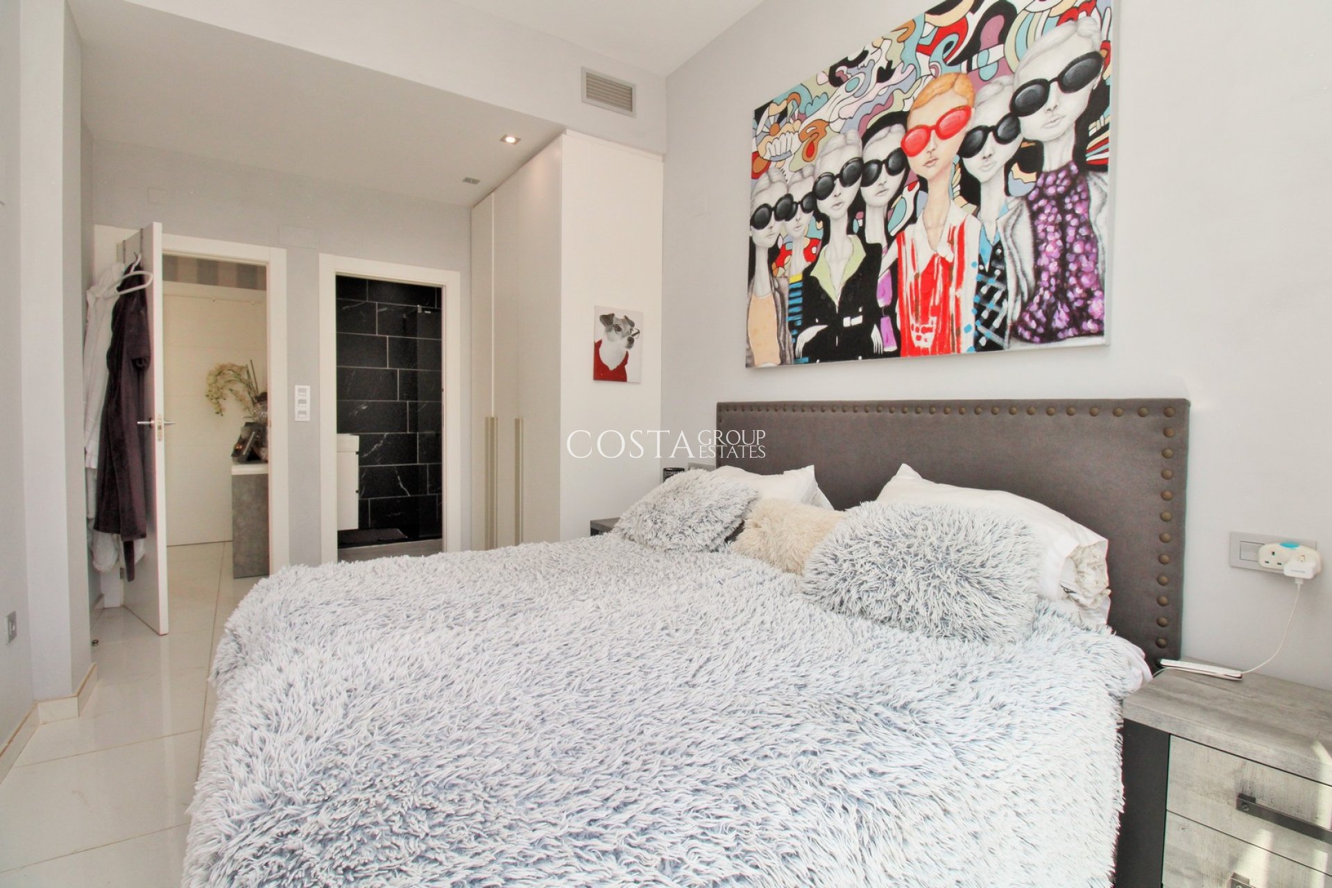 Wiederverkauf - Villa -
Villamartín