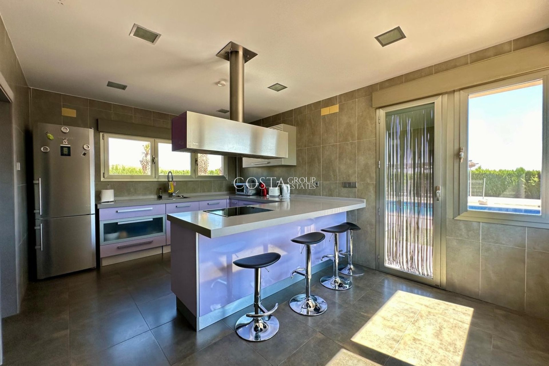 Wiederverkauf - Villa -
Yecla - Yecla Centro