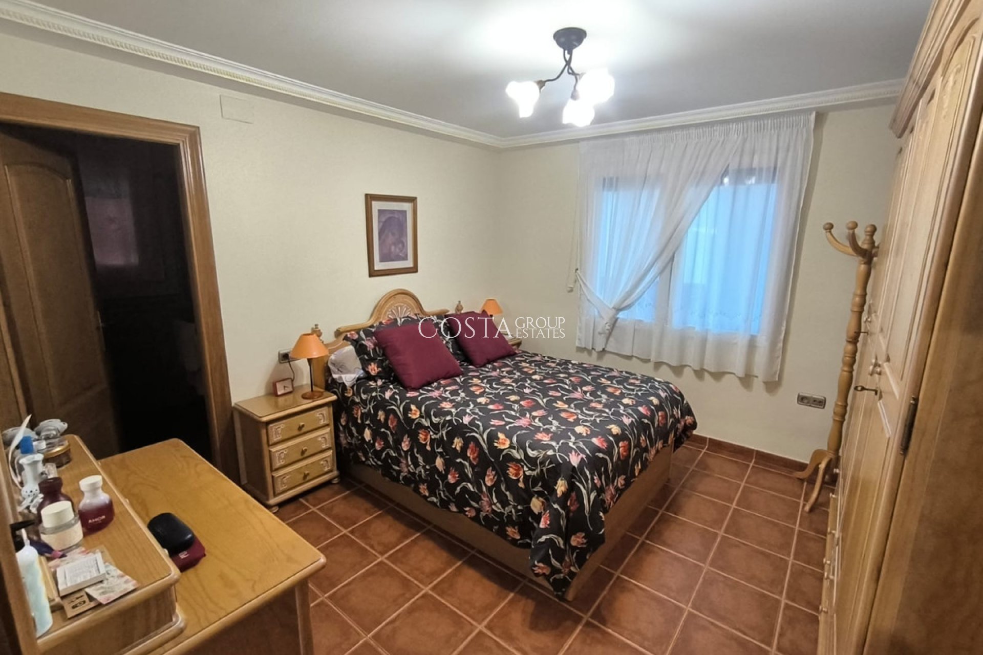 Wiederverkauf - Villa -
Yecla - Yecla Centro