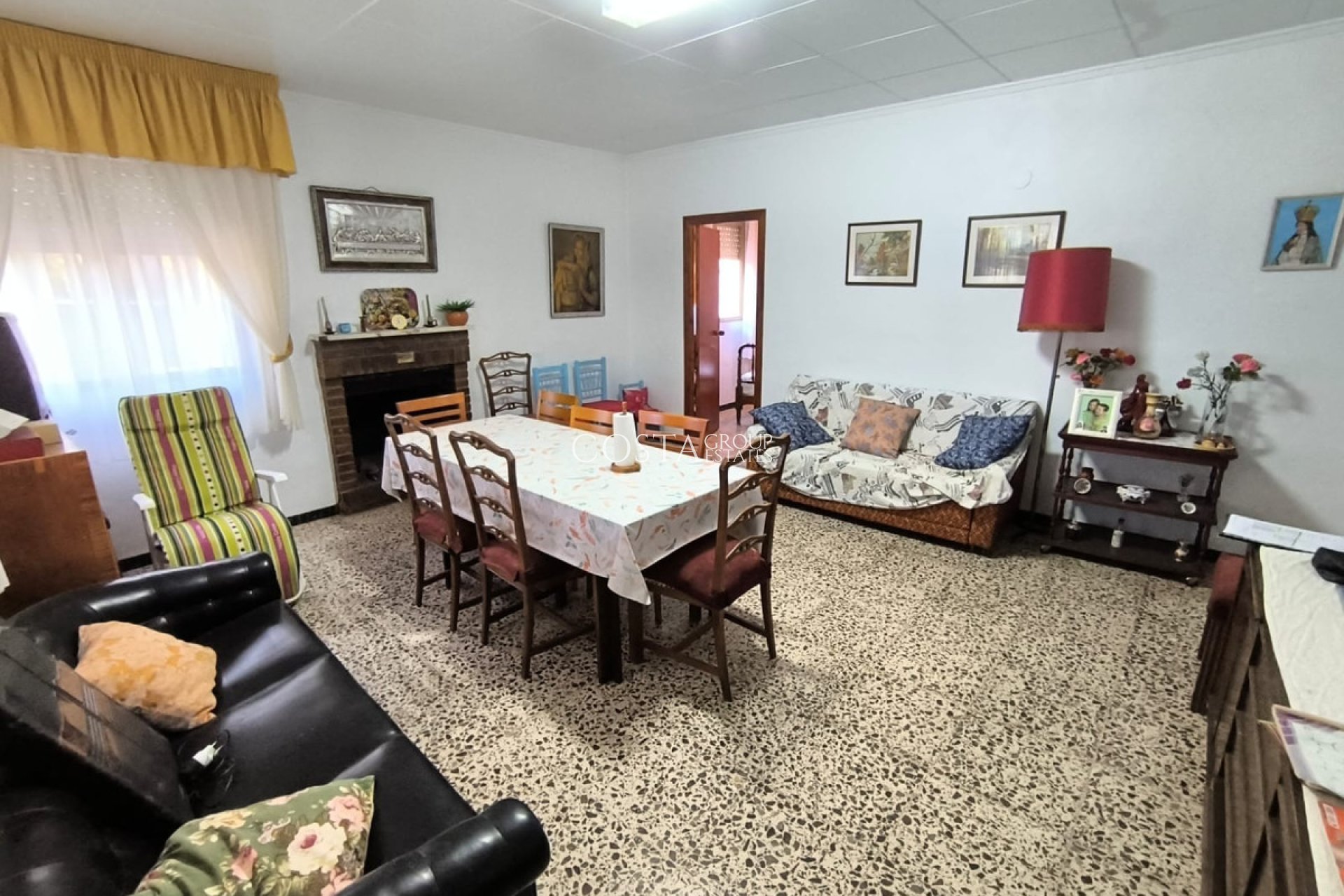 Wiederverkauf - Villa -
Yecla - Yecla Centro