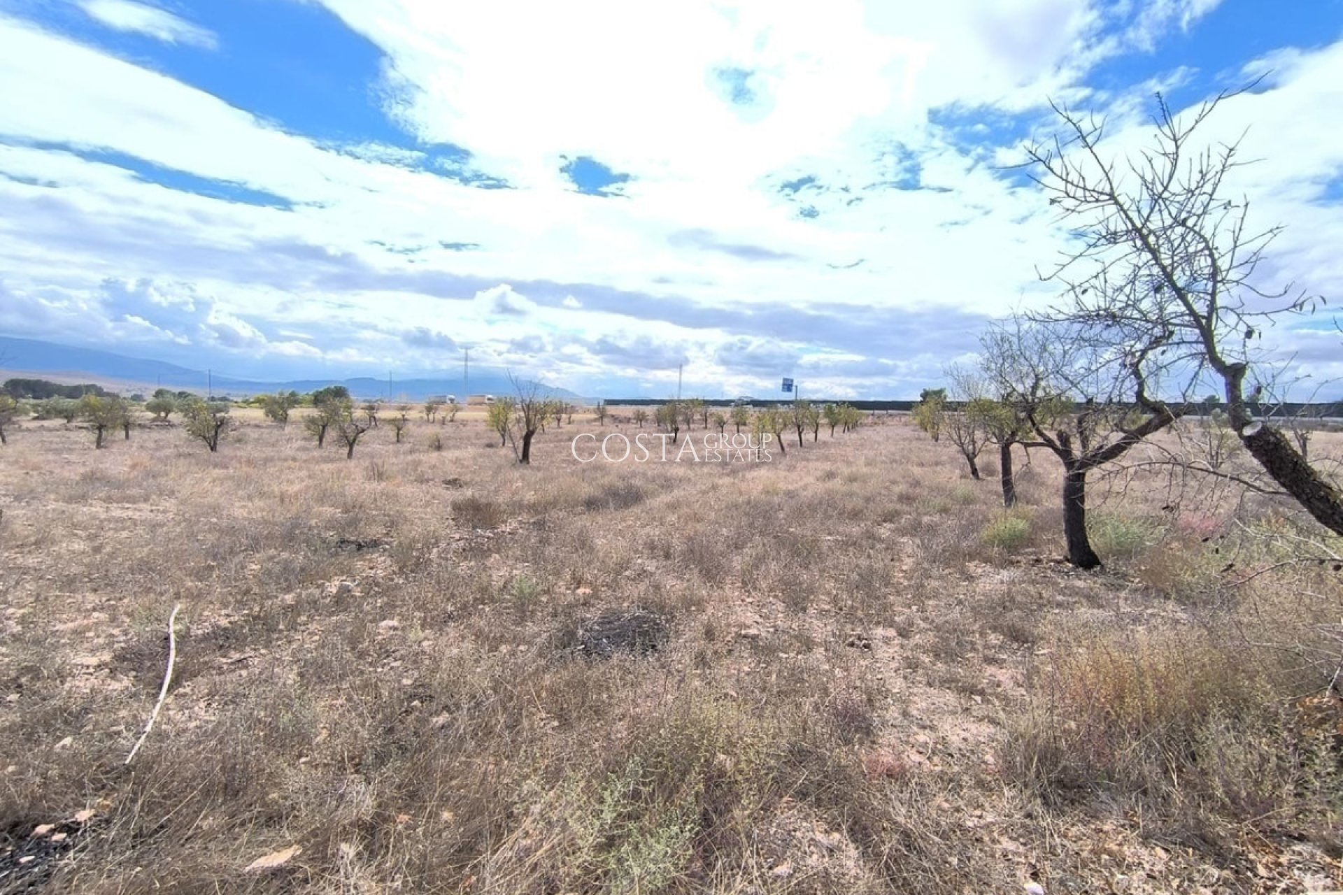 Wiederverkauf - Villa -
Yecla - Yecla Centro