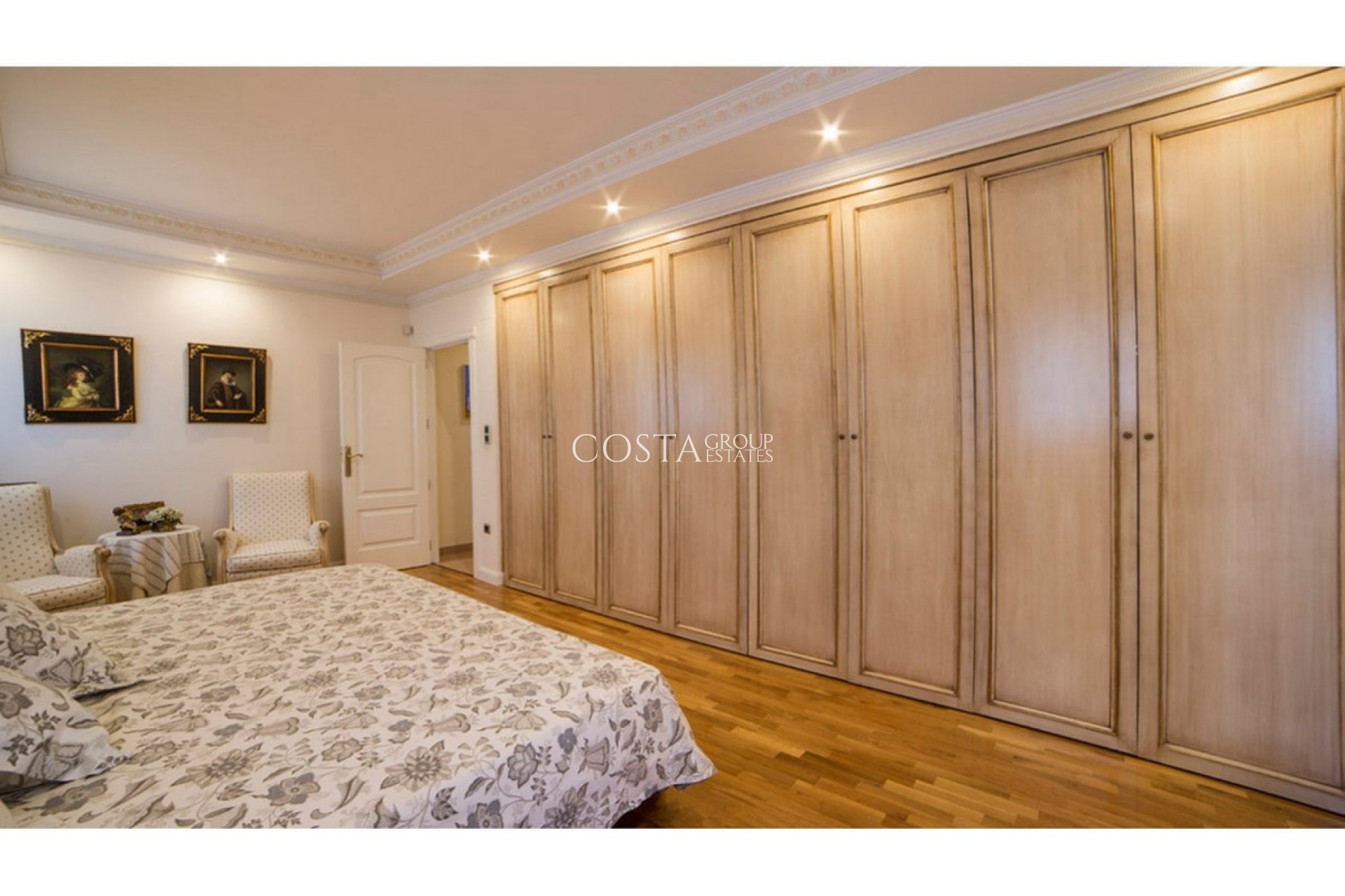 Wiederverkauf - Villa -
Yecla - Yecla Centro