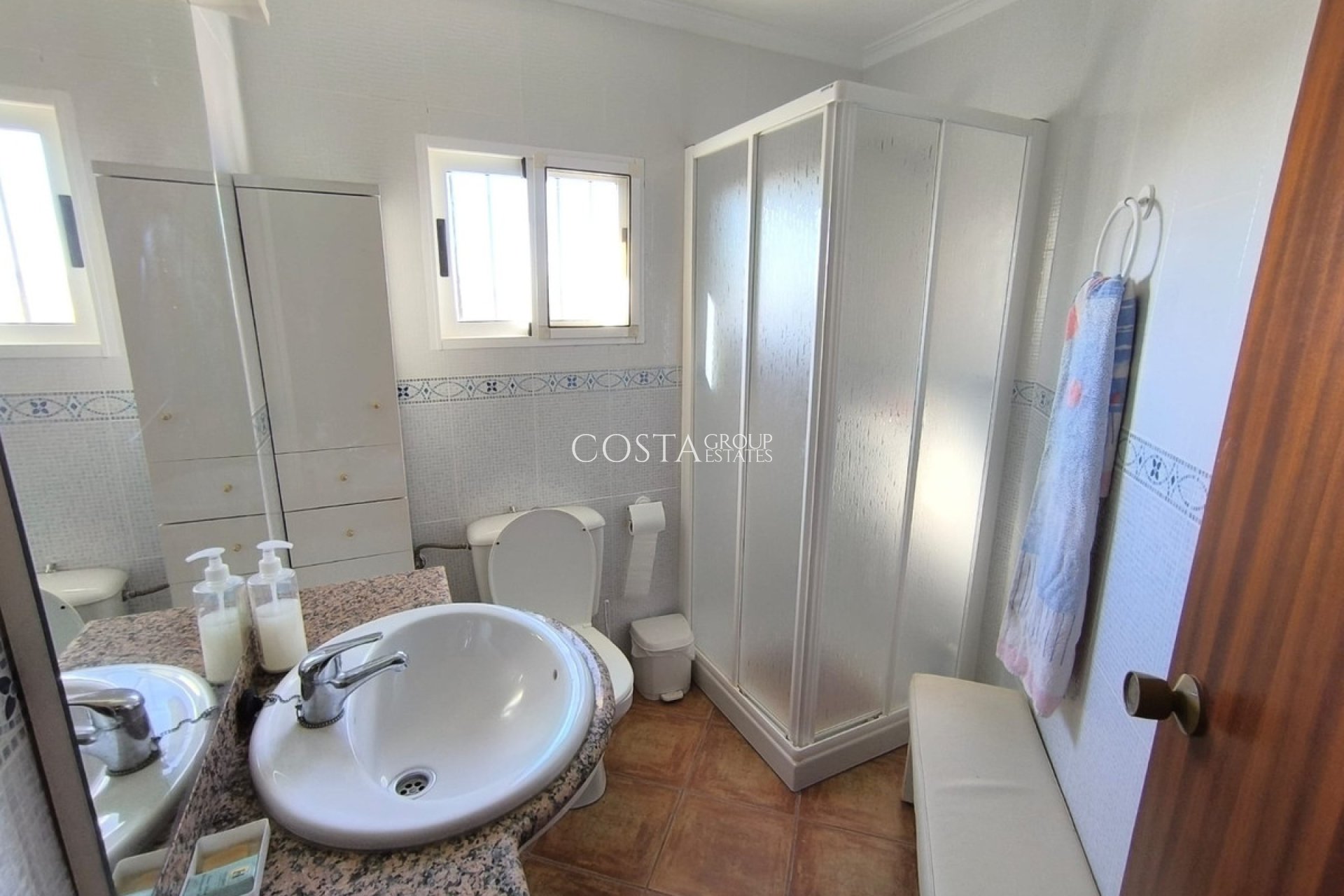 Wiederverkauf - Villa -
Yecla - Yecla Centro