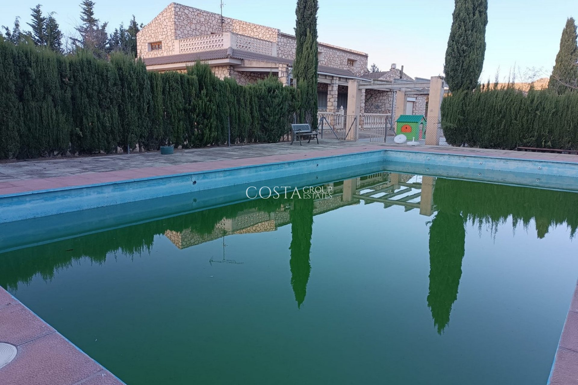 Wiederverkauf - Villa -
Yecla - Yecla Centro