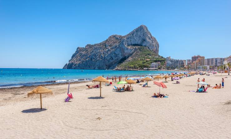 Top 10 stranden die je moet bezoeken aan de Costa Blanca! Top 10 stranden die je moet bezoeken aan de Costa Blanca!