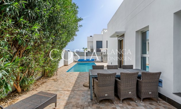Resale - Villa -
Ciudad Quesada