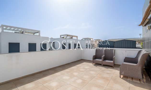 Resale - Villa -
Ciudad Quesada