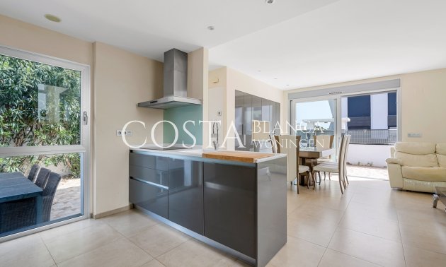Resale - Villa -
Ciudad Quesada