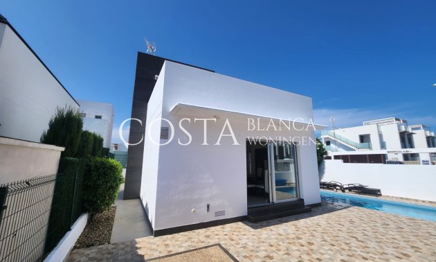 Resale - Villa -
Ciudad Quesada