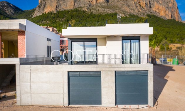 Nouvelle construction - Villa -
Polop