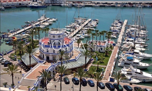 Nieuwbouw Woningen - Appartement -
Estepona - Parque Central