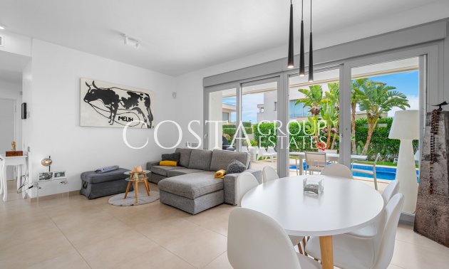 Resale - Villa -
Orihuela - Vistabella Golf