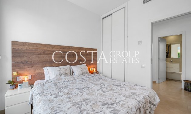 Resale - Villa -
Orihuela - Vistabella Golf