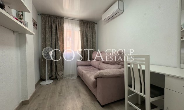 Herverkoop - Appartement -
Torrevieja - Centro