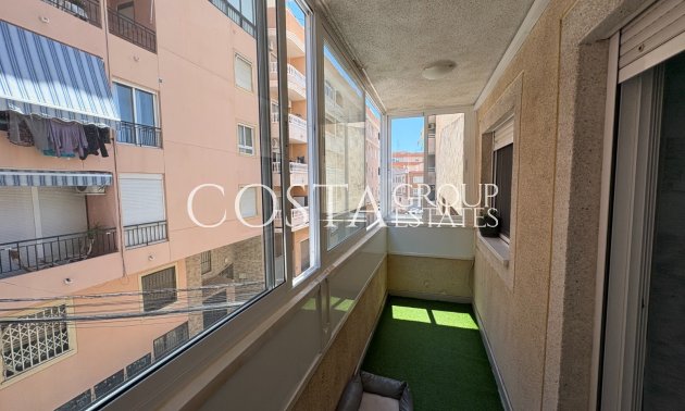 Herverkoop - Appartement -
Torrevieja - Centro