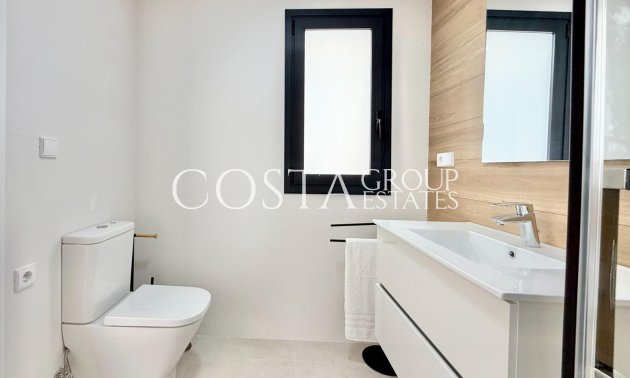 New Build - House -
Cox - San Fernando