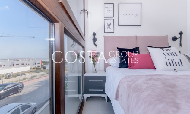 New Build - Top Floor Bungalow -
Torrevieja - Los Balcones