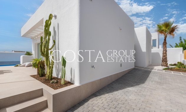 New Build - Villa -
Dolores - polideportivo