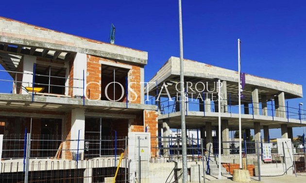 New Build - Semidetached -
Dolores - polideportivo