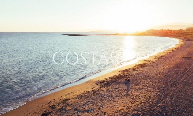 Nowy budynek - Apartments -
Almerimar