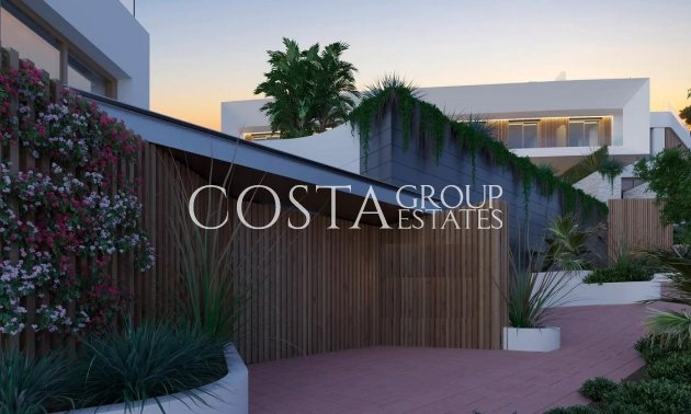 New Build - House -
Estepona - El Paraiso Golf
