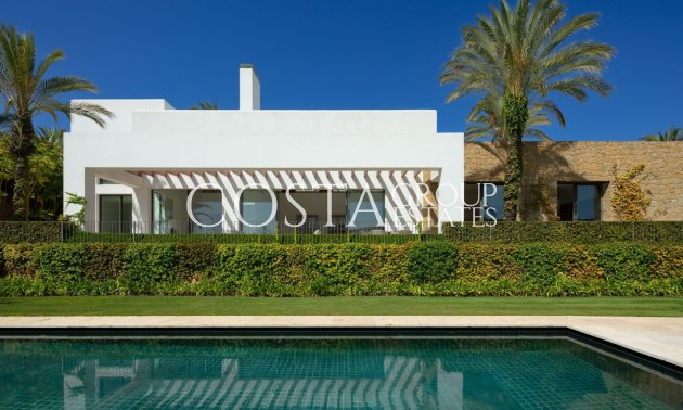 New Build - Villa -
Casares - Pedregales