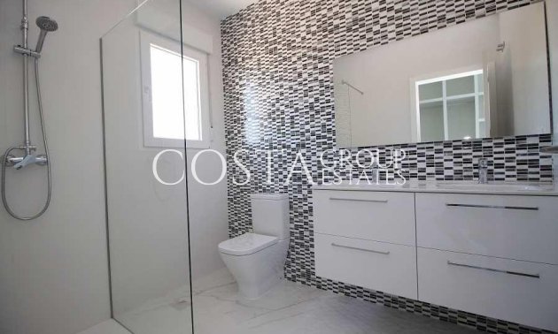 Neue Gebäude - Villa -
Pinoso