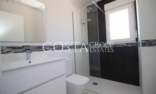 Neue Gebäude - Villa -
Pinoso