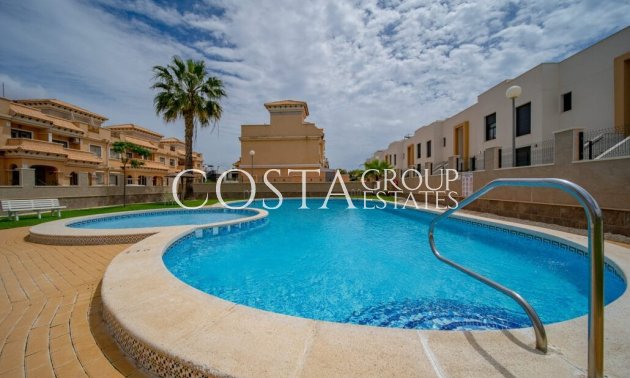 Herverkoop - Huis -
Orihuela Costa - Villamartín