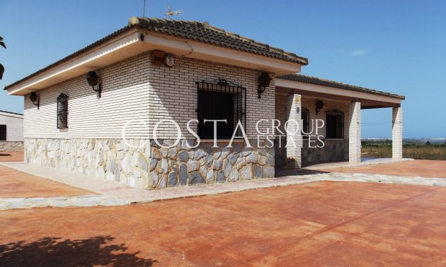 Herverkoop - Villa -
Los Montesinos - La Herrada