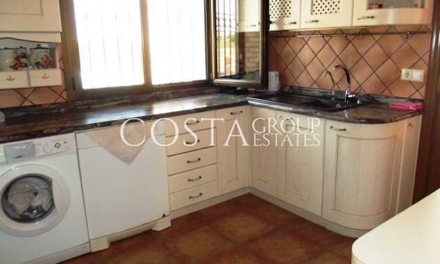 Herverkoop - Villa -
Los Montesinos - La Herrada