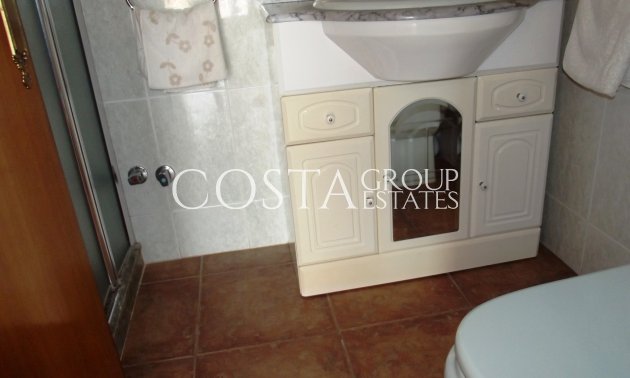 Herverkoop - Villa -
Los Montesinos - La Herrada