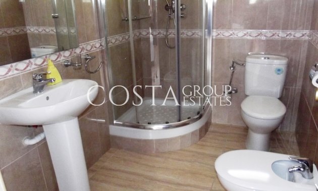 Herverkoop - Villa -
Los Montesinos - La Herrada