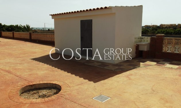 Herverkoop - Villa -
Los Montesinos - La Herrada