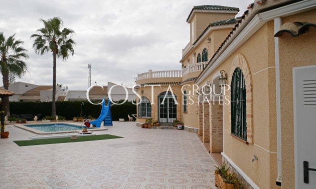 Herverkoop - Villa -
Torrevieja - El Chaparral