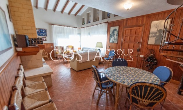 Resale - Villa -
Guardamar del Segura