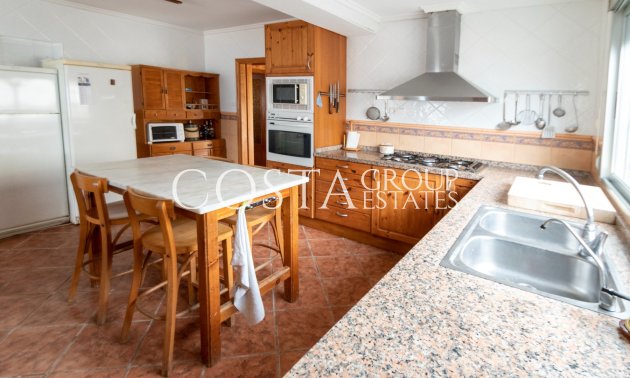 Resale - Villa -
Guardamar del Segura